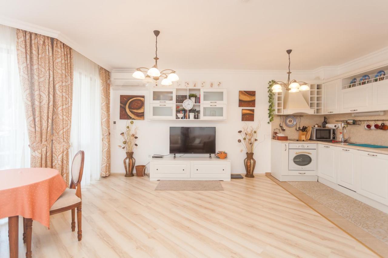 Dom-El Real Apartments Amphora Sveti Vlas Ngoại thất bức ảnh